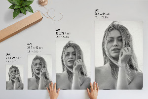 Grafika na ścianę w czarno-białej aranżacji