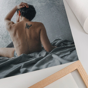 Plakat premium z subtelnym mężczyzną