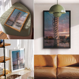 Plakat premium Zakręcona wieża