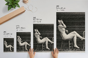 Wydruk na płótnie Kobieta siedząca nago