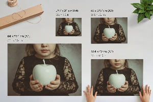 Plakat dekoracyjny Dziewczynka z jabłkiem