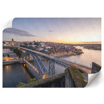 Plakat z motywem mostu miejskiego