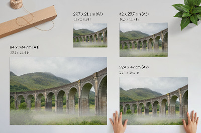 Plakat dekoracyjny przedstawiający most wśród zieleni